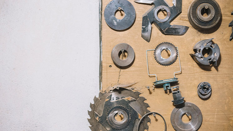 Какие стали относятся к инструментальным?