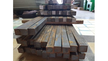 квадрат стальной кованый 63x63 мм Р6М5 купить в Санкт-Петербурге