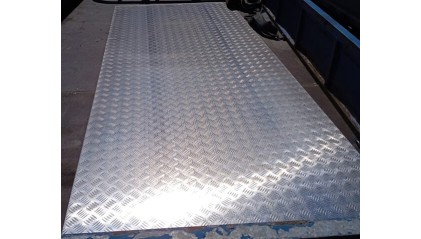 лист алюминиевый рифленый квинтет 1,2 мм ВД1 купить в Санкт-Петербурге