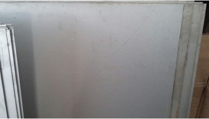 лист титановый 3x1000x1500 мм ОТ4 купить в Санкт-Петербурге