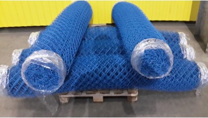 Сетка рабица с полимерным покрытием (ПВХ) 55x55 1,8 мм фото сетку рабицу стальную с полимерным покрытием (ПВХ) 55x55 1,8 мм купить в Санкт-Петербурге