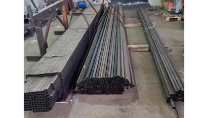 трубу профильную Б/Ш квадратную 80x80 6 мм Ст1 купить в Санкт-Петербурге