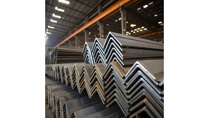 уголок стальной гнутый неравнополочный 32x25x2 мм 10ХСНД купить в Санкт-Петербурге