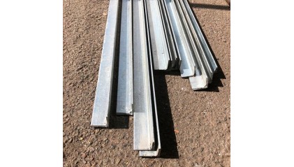 уголок стальной оцинкованный равнополочный 80x80x7 мм Ст3сп купить в Санкт-Петербурге