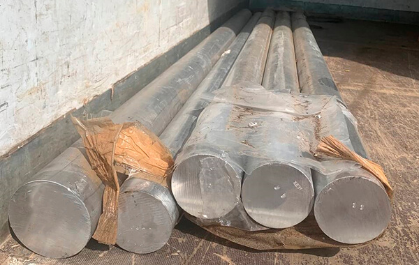 Круг алюминиевый прессованный 30 мм АК6 ГОСТ 21488-97 фото