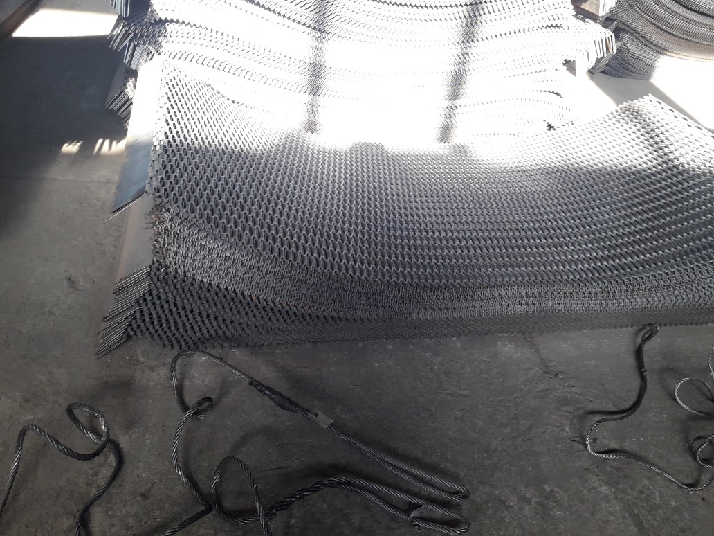 Сетка просечно-вытяжная (ЦПВС) оцинкованная 2x2x1 мм СТО 57398459-31-2008 фото